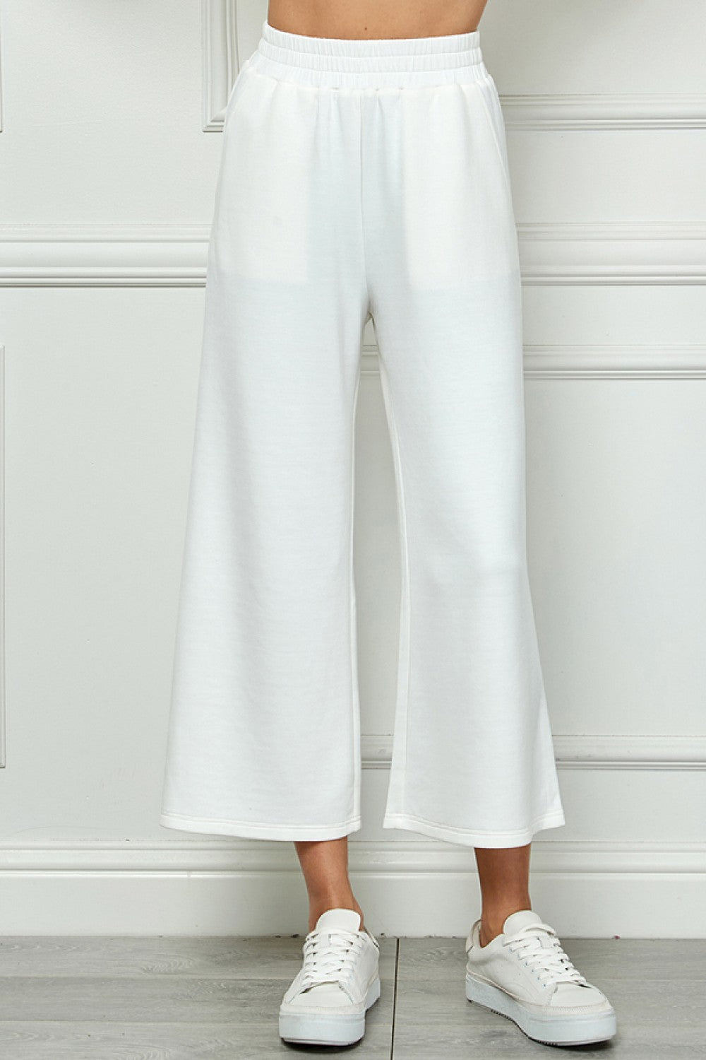 Jet Set Very Soft Cropped Wide Pant