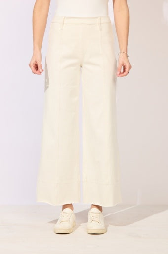 Knit Denim Relaxed Leg Jean